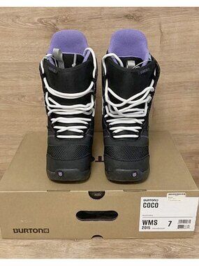 NEW! Burton Coco Womens Snowboard Boots! Size 7  Black & White  Traditional Lace